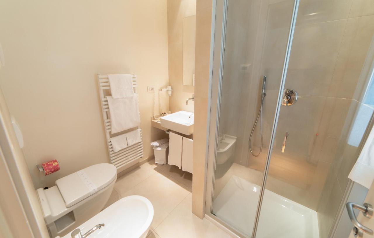 Hotel Country House La Radice Чивітанова-Марке Екстер'єр фото