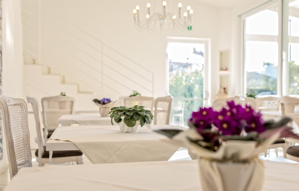 Hotel Country House La Radice Чивітанова-Марке Екстер'єр фото