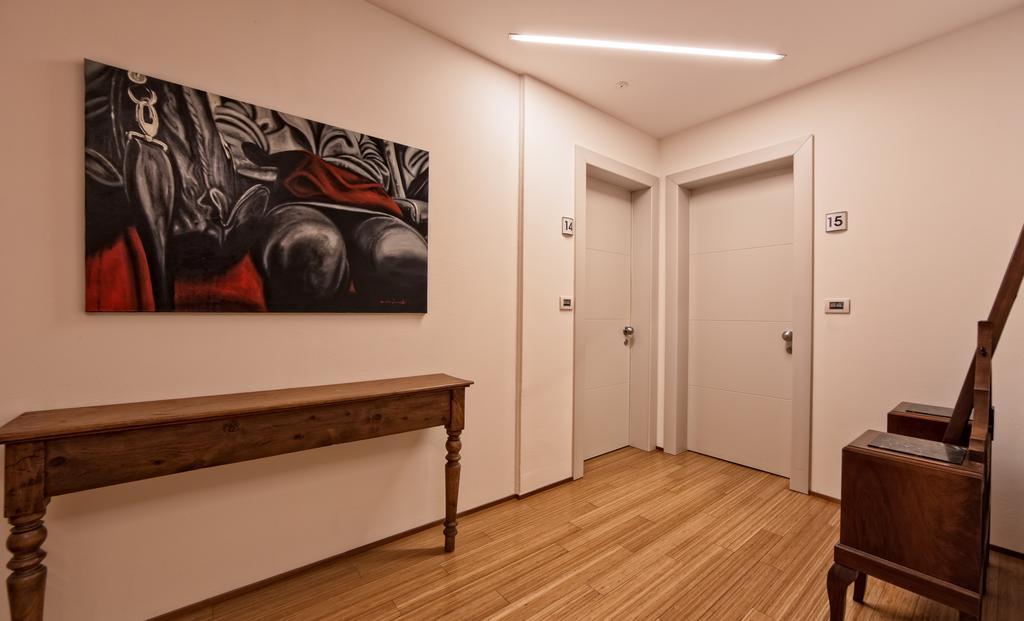 Hotel Country House La Radice Чивітанова-Марке Екстер'єр фото