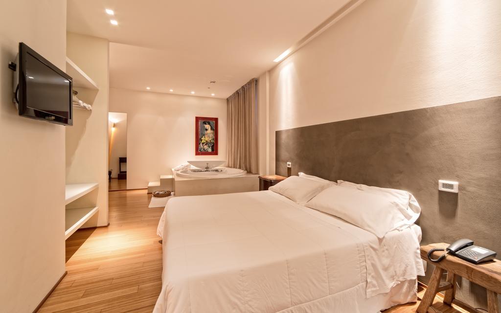 Hotel Country House La Radice Чивітанова-Марке Номер фото